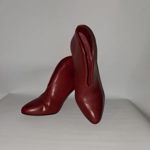 Vince Camuto Eckanna Beaujolais high heeled booties